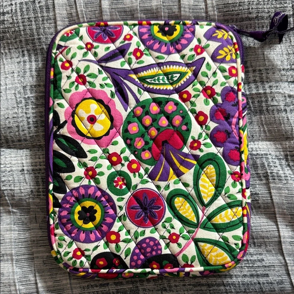 Vera Bradley Retired Viva La Vera Tablet Sleeve 7 x 9